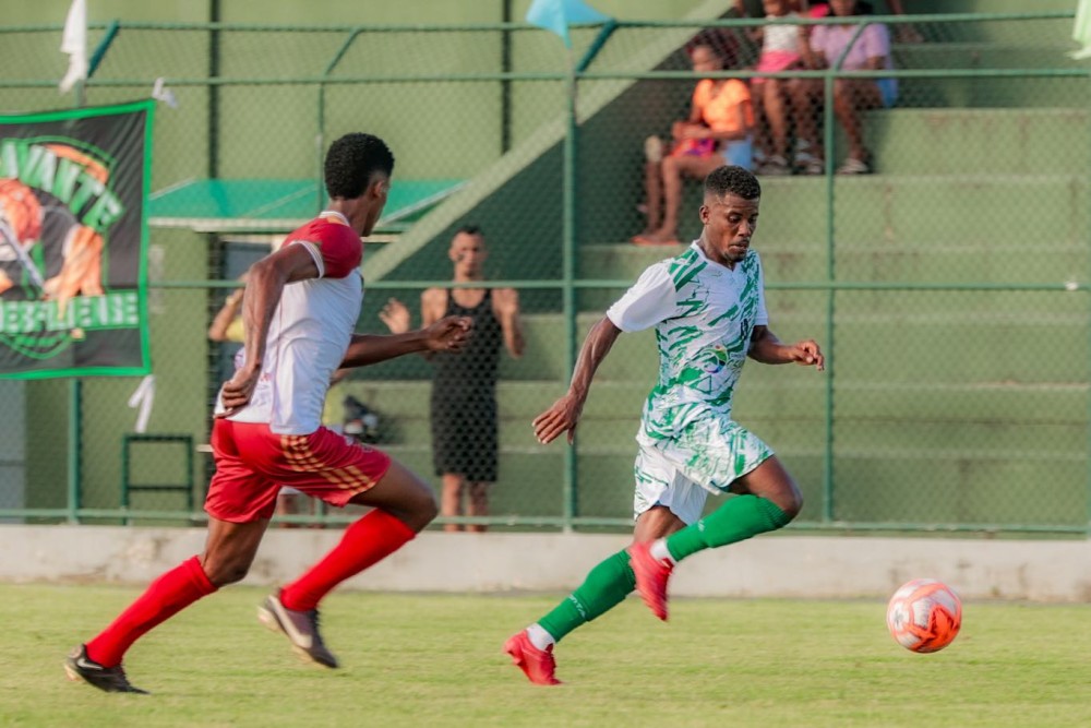 Seleção Simões Filho vence mais uma partida de Campeonato